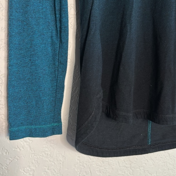 NEW CALIA Flow Everyday Teal Ombre Long Sleeve T-Shirt Athleisure Athletic Green - Picture 4 of 7